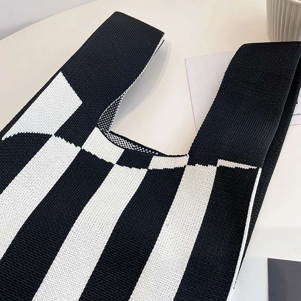Handmade Knit Handbag Women Mini Knot Wrist-Bag Female Casual Color Wide Stripe Plaid Tote Student Reusable Shopping Bag