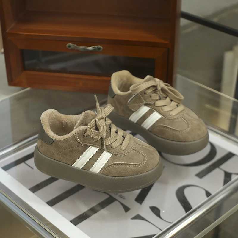 2025 New Children Winter Sneaker Foreign Style Fleece Thermal Board Shoes Girls Sports Shoes Soft Soled Cotton Casual ShoesT251110