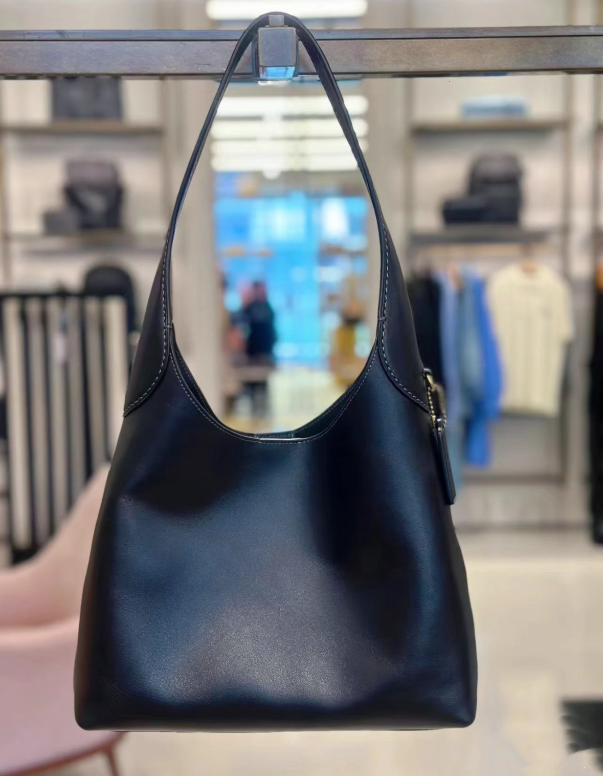 Designer bag shoulder bag retro style light luxury handbag armpit bag winter new casual multifunctional women's bag