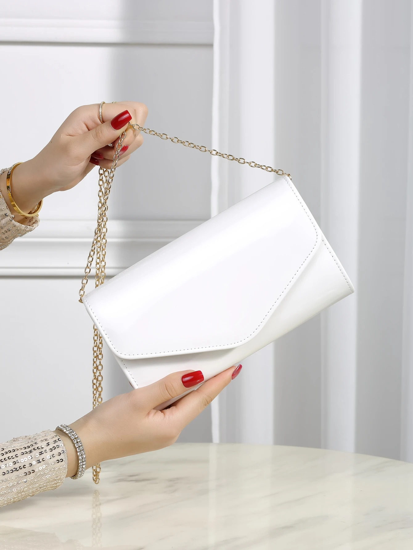 Elegant small solidcolor cute clutch fashionable chain crossbody bag square suitable for all seasons 251110