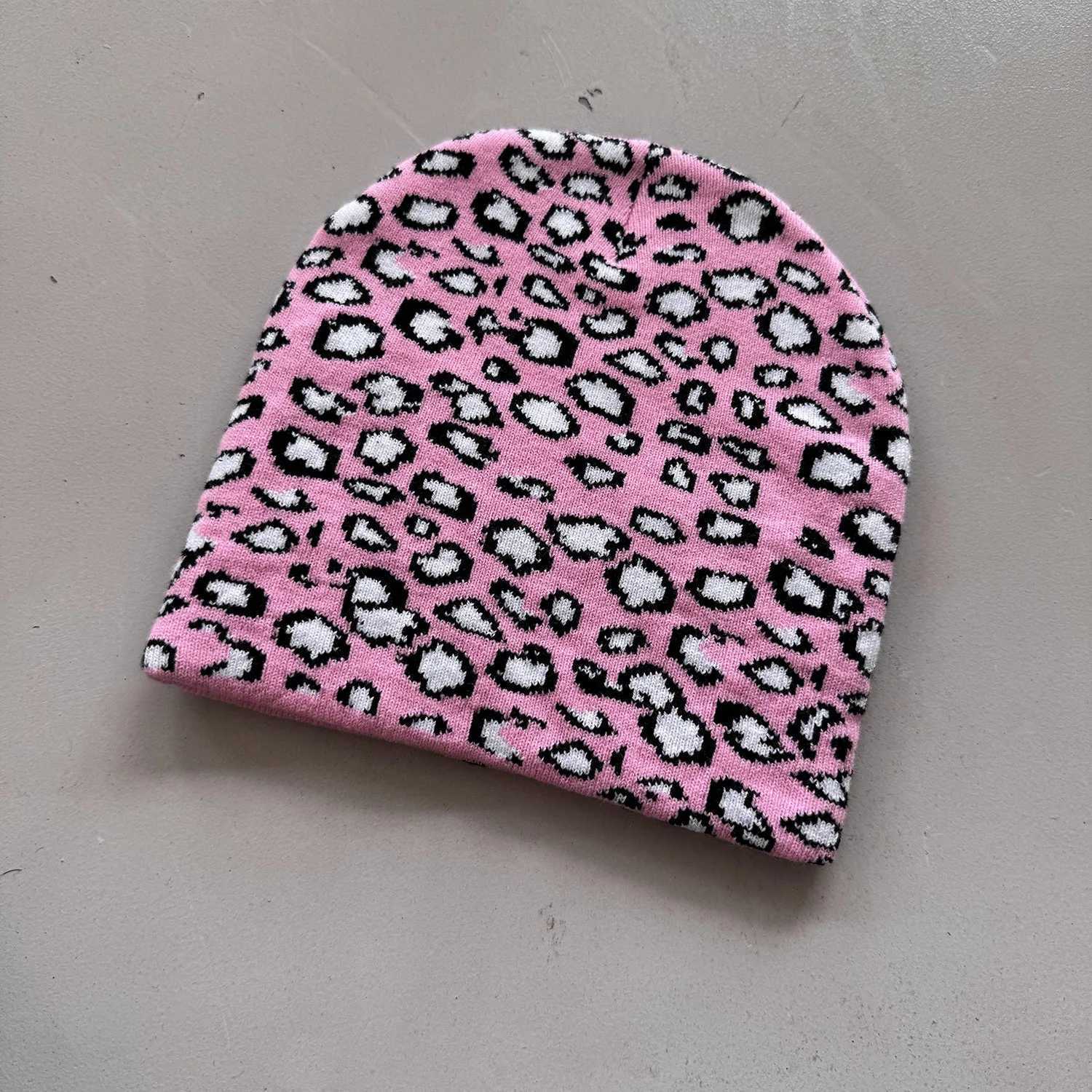 Leopard Jacquard Roll Brim Knit Beanie - Trendy Streetwear Unisex Couple Winter Hat for Fall Cold WeatherXJ251110