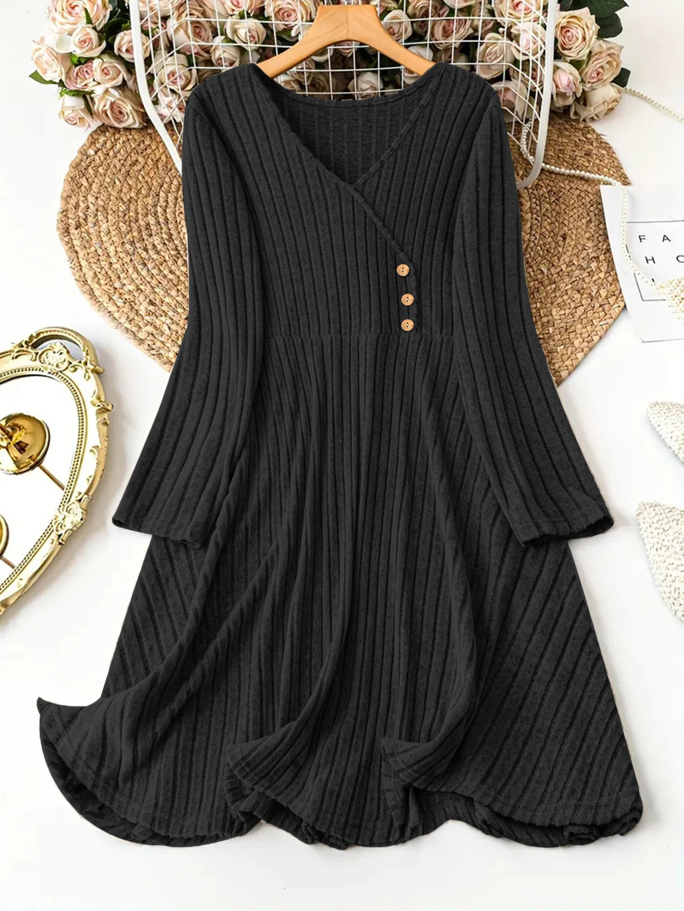 Plus Size Womens Solid Color VNeck Long Sleeve Pit Stripe Dresses 251110