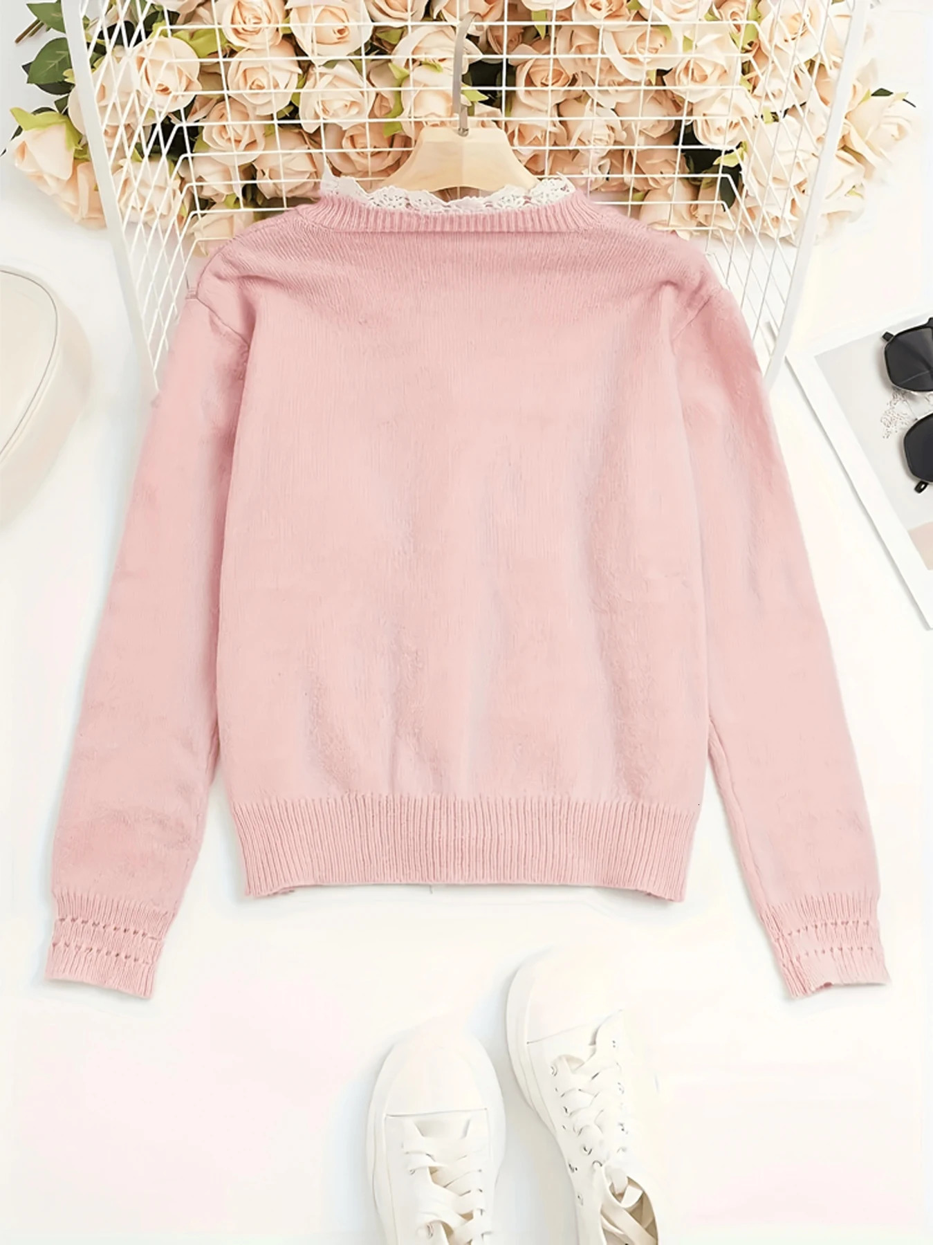 Autumn and winter fashion elegant long sleeved lace patchwork cardigan knitted sweater 251103