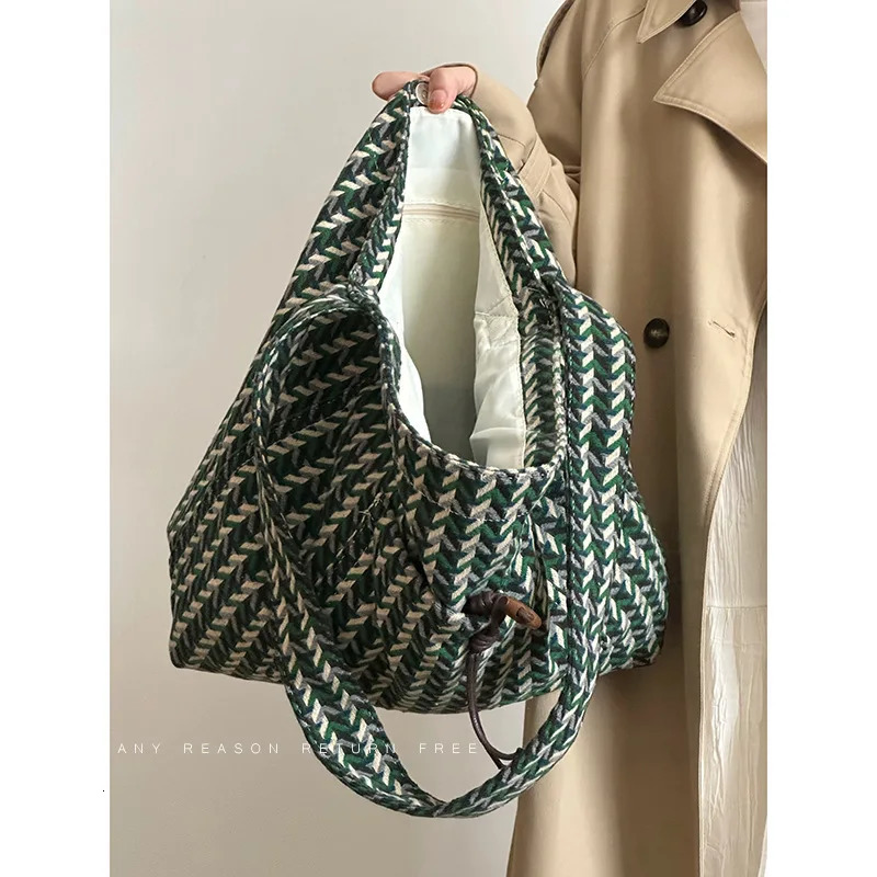 Korean retro woolen plaid canvas bag womens 2025 large capacity tote commuting single shoulder crossbody 251110