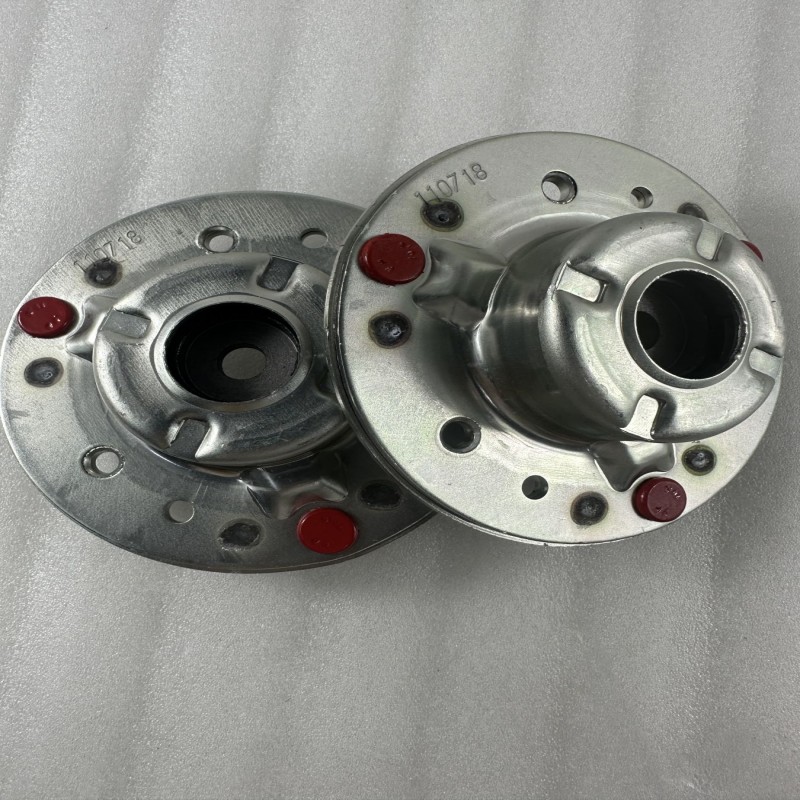 Land Rover rear shock absorber top glue is suitable for the Freelander 2 Range Rover Evoque LR085485 LR032528