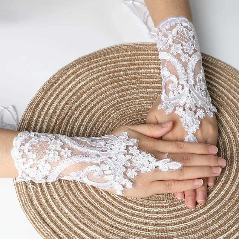 Wedding Fingerless Gloves Women Lace Black White Gloves Bride Long Gloves Elegant Mittens Accessory HLST01 L251110