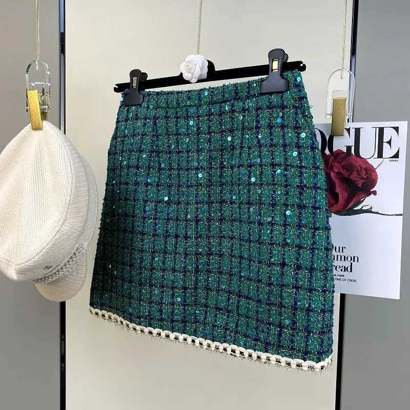 Women Elegant Vintage Tweed Fragrant Suit Jacke Coat Top And Skirt Two Piece Set Green Outfit Winter Jacquard Party Clothing W251110