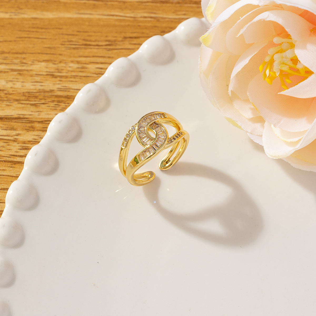 Korean Designer Ring Pig Nose Ring Minimalist Style Double Layer Open Ring For Women Unique Design Best Friend Index Fashion Ring Finger Ring 2024 New