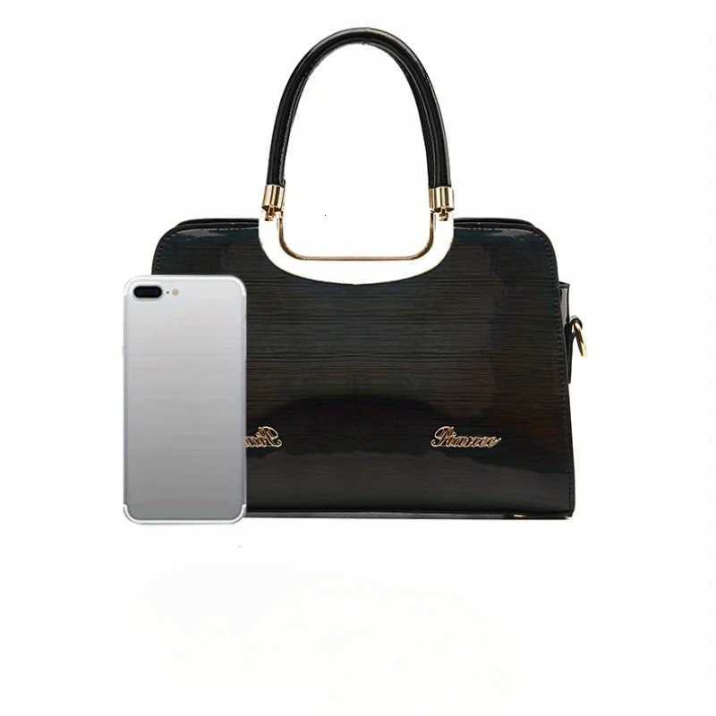 PU Leather Glossy Fashion Handbag Zipper Closure Adjustable Shoulder Strap Womens Shoulder Bag Ladies Crossbody Bag K251110