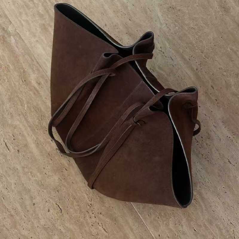 Suede Leather Designer Bag Winter New Solid Color Splicing Luxury Handbag Large Capacity Women's Shoulder Bag French Retro Style Armpit Bag