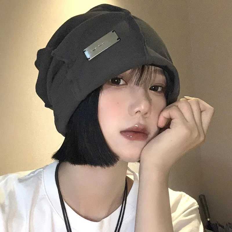 Spring Autumn Women Pullover Cap Fashion Metal Label Baggy Slouchy Beanie Solid Color Skullcap Korean Girl Windproof Warm BonnetXJ251110