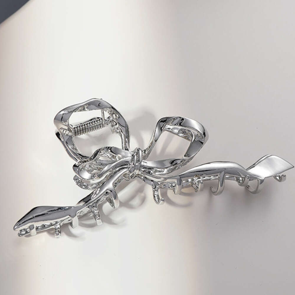 Butterfly Knot Clip for Women, Metal Texture, Niche Claw Clip, Sweet Cool Hot Girl Design, Minimalist Style Hair Accessories Wholesale