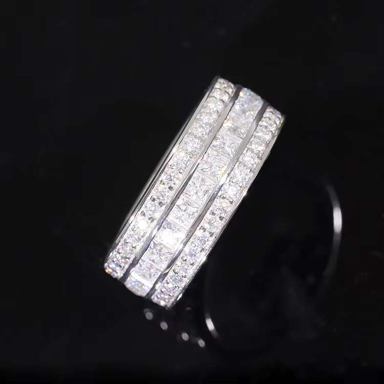 Fashion Design 925 Solid Silver With Iced Out GRA Round Moissanite Diamond for Mens Hiphop Rings