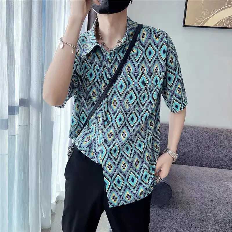 Retro geometric printed shirt summer folk single breasted mens shirt lapel fashionable casual short sleeved shirt X250410