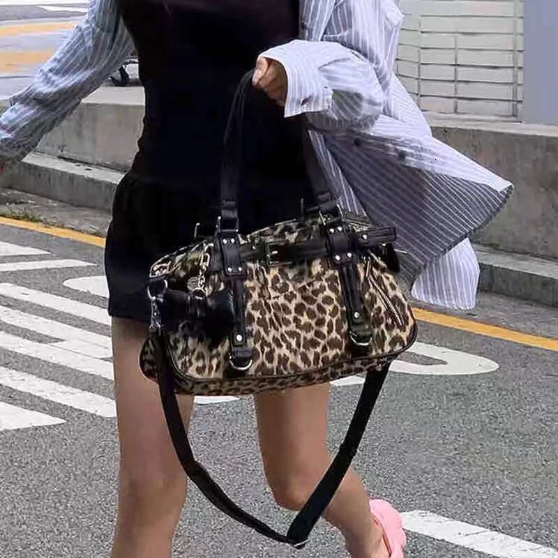 MEDIOW Korean Fashion Pillow Bag For Women Designer Handbag Purse 2024 New In Appliques Bow Belt Buckle Underarm Shoulder