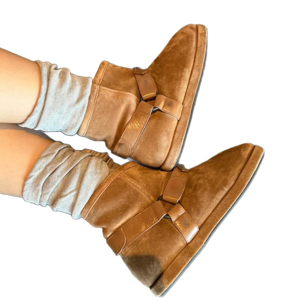 Designer's letter sheepskin wool women's snow boots new thick wool short boots