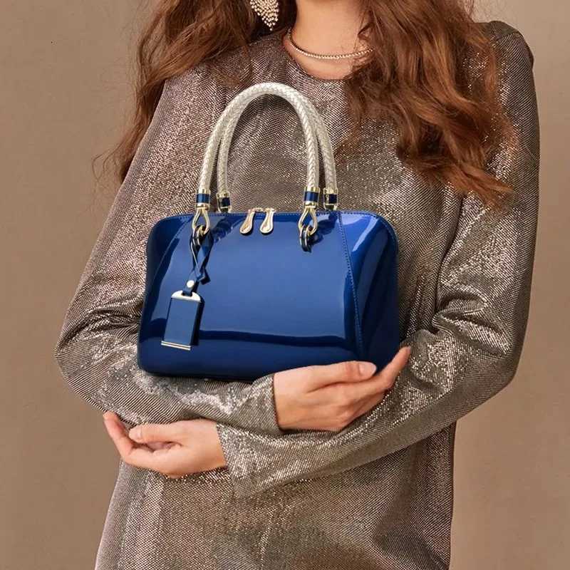 2025 Luxury Femme Shiny Leather Handbags High End Designer Boston Tote Bag Women Wedding Party Shoulder Bag K251110