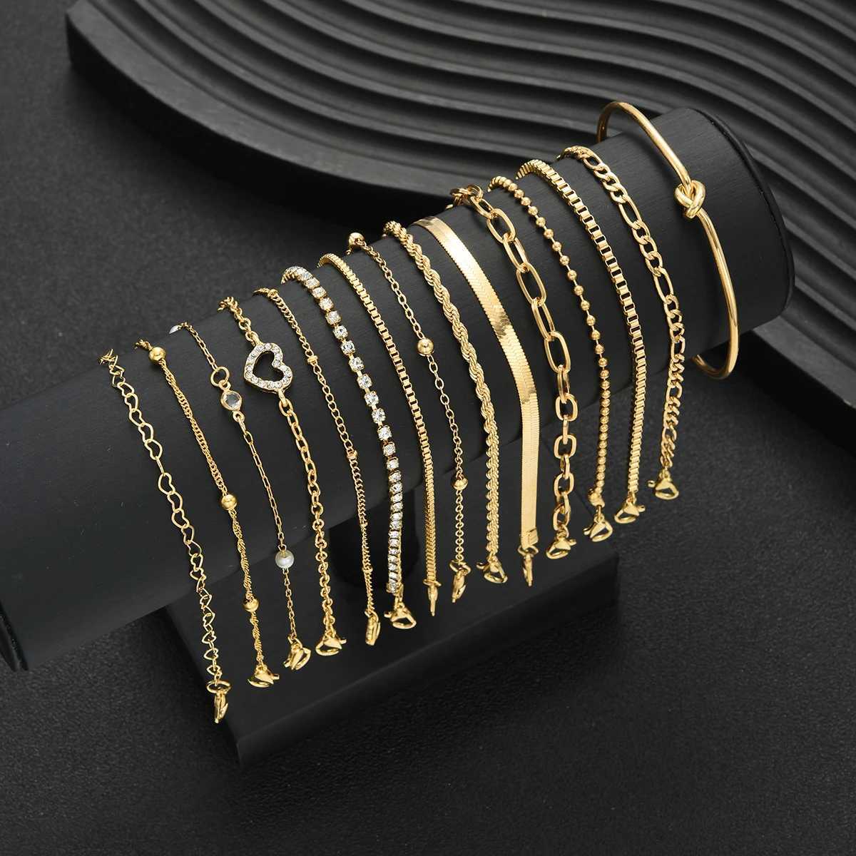 15pcs Elegant Heart Crystal Bracelet Set for Women Vintage Minimalist Multi-Element Twist Chain Bracelet Daily Wear Jewelry GiftT251110