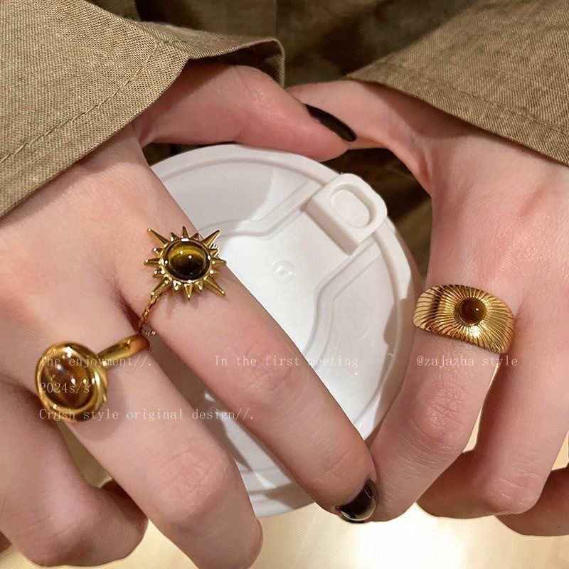 gold Designer Ring Tiger Eye Stone Open Ring for Women, Niche Design, fashion ring Fashionable Retro Index Finger Ring, Light Luxury High-End Vintage 