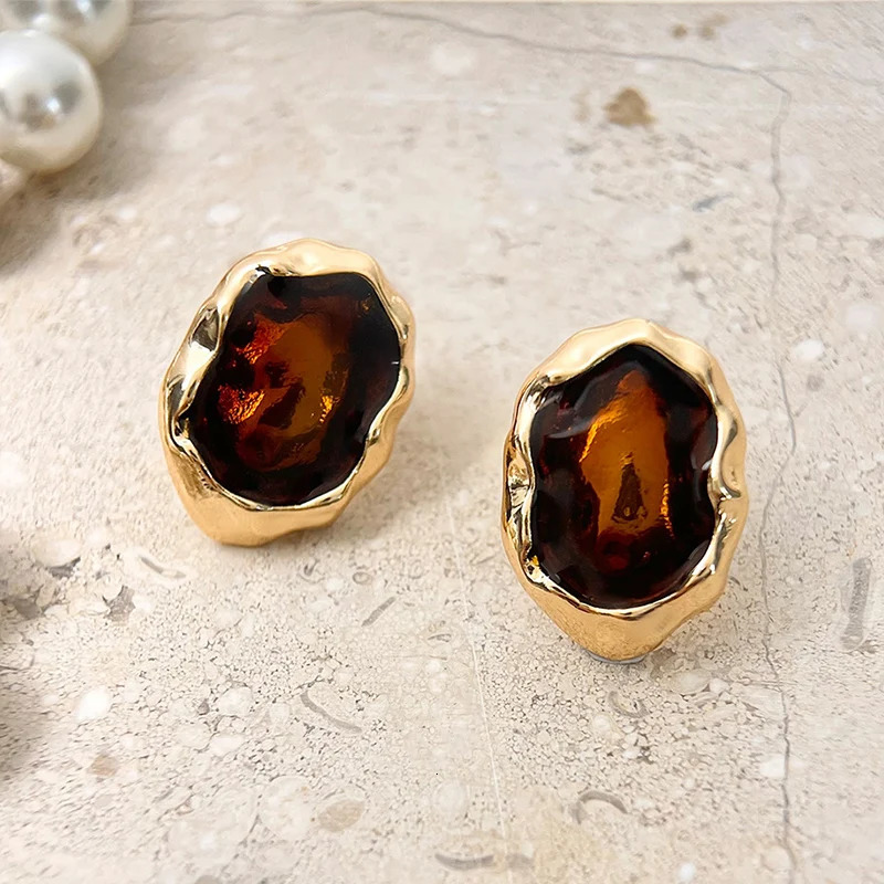 Exquisite Vintage Stud Earrings Trend Fashion Personality Jewelry Geometric Accessories Party Gifts Women Unique RG0183 250409