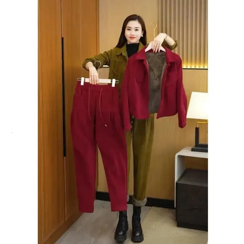 Autumn Winter Womens Corduroy Casual Suit Fashion Add Velvet Short Coat Jacket Elastic Waist Pants 2 Piece Sets Female Outfit 251110