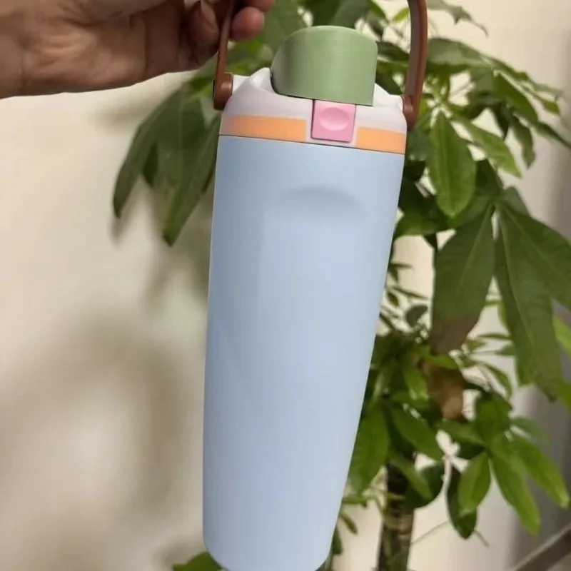 Fashionable cup Stainless Steel Vacuum Double-Layer Insated Sports Water Bottle Perfect Cpanion for Outdoor Sport Adventure Y251110