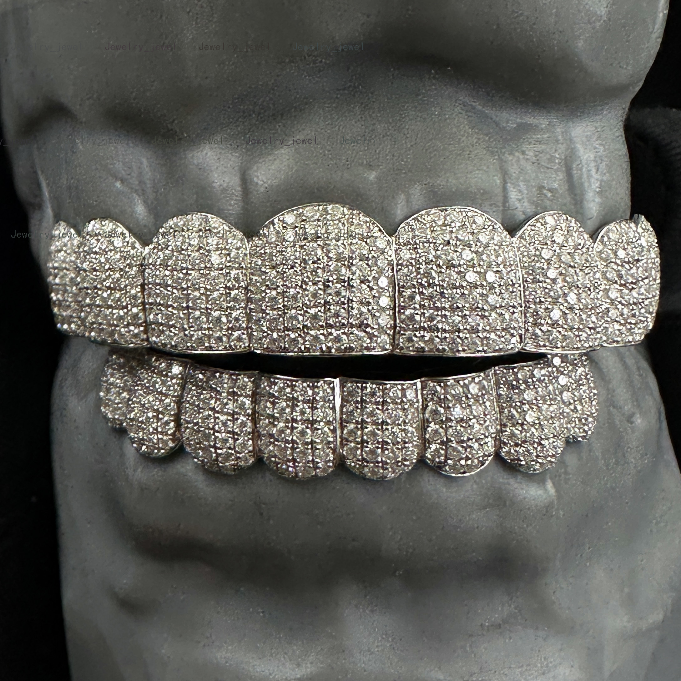 Custom VVS Moissanite Diamond 925 Sterling Silver Teeth Grillz Baguette Round Cut Hand Setting Cluster Hip Hop Jewelry