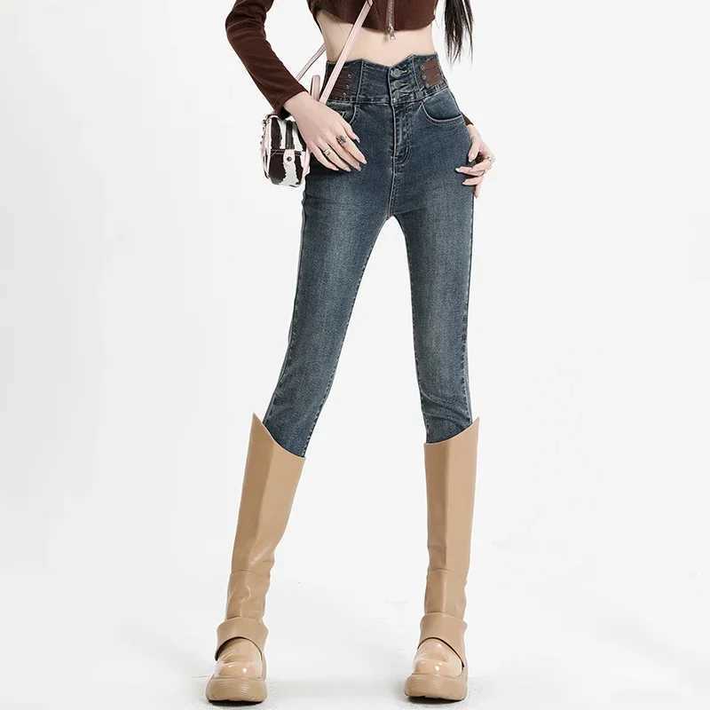 Winter Warm Jeans Womens Fleece Thickened Stretch Skinny Pencil Pants High Waist Slim Fashion Korean velvet Jeans Black Blue C251110