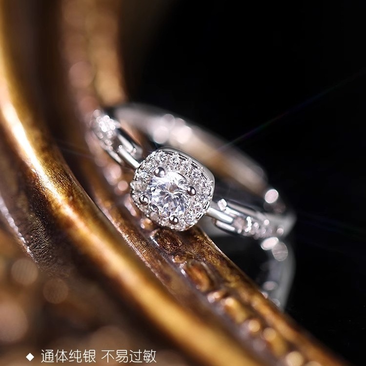 S999 Women's Pure Silver Full Diamond Sugar Cube Ring INS Style Light Designer Ring Luxury High End Square Diamond Chain Fashion Zircon Finger Ri