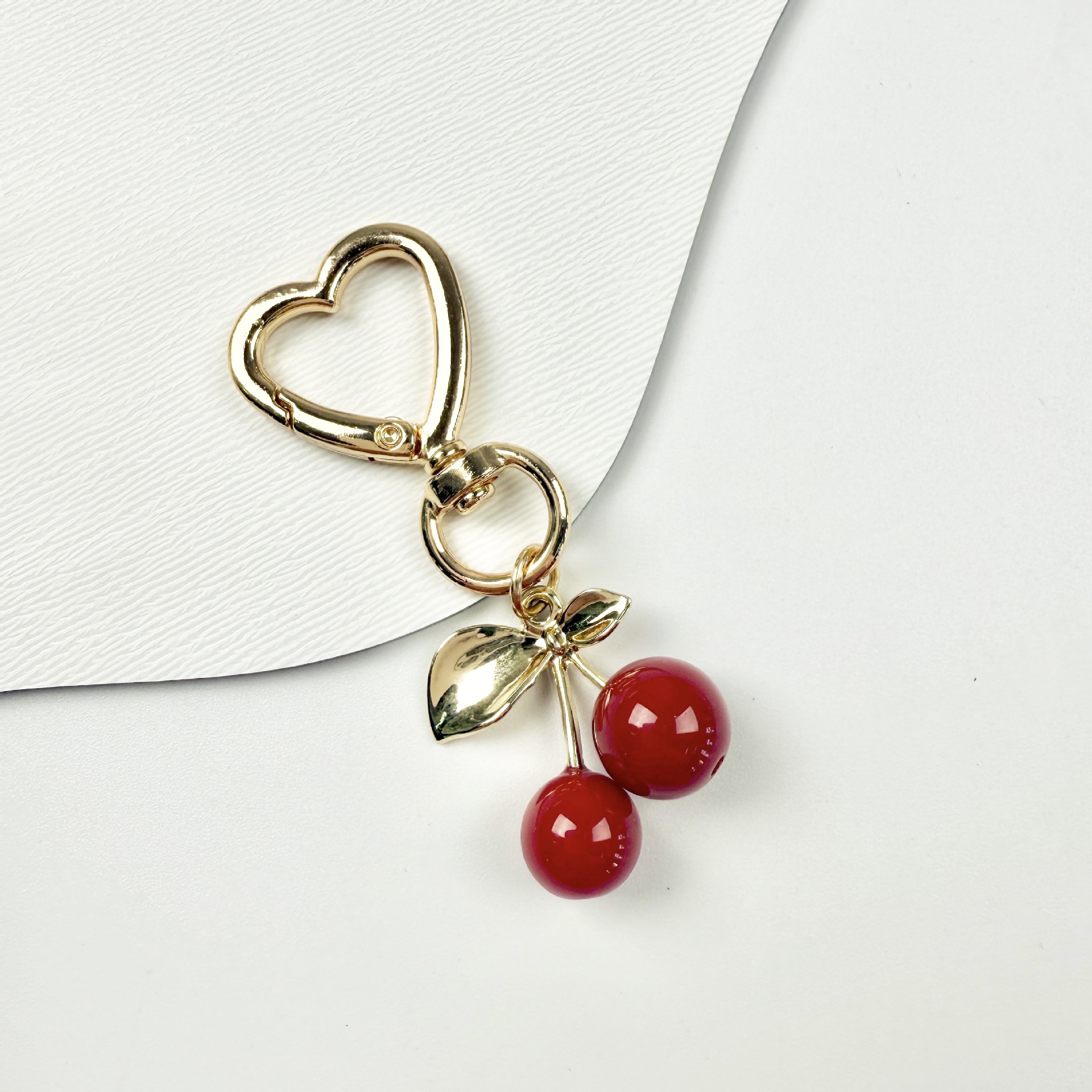 Fresh & Elegant Cherry Shiny Heart Buckle Keychain Fruit Cherry Bag Charm Exquisite Purse Pendant