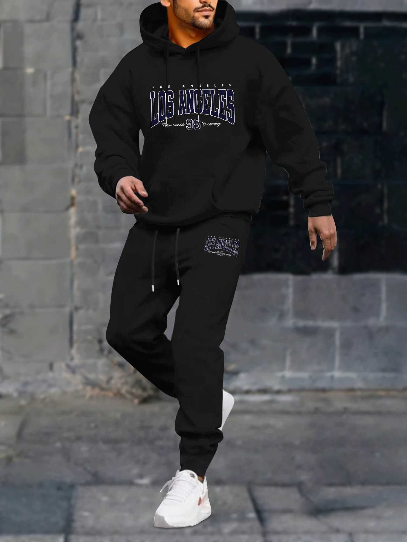 Mens 2-piece set casual round-neck long-sleeved hooded sweatshirt and sports pants jogging pants outfit for winter and autumn W251110