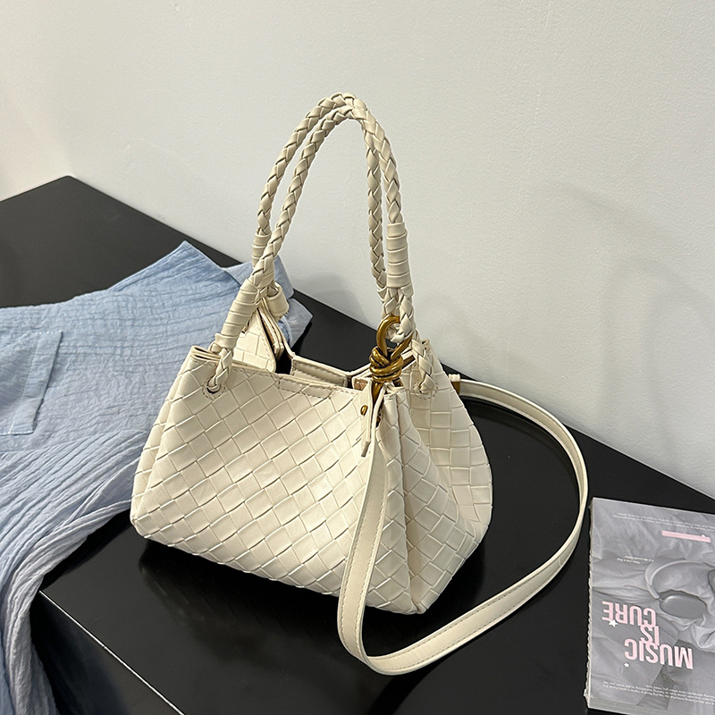 new soft leather woven bag, water bucket bag, high-end crossbody bag