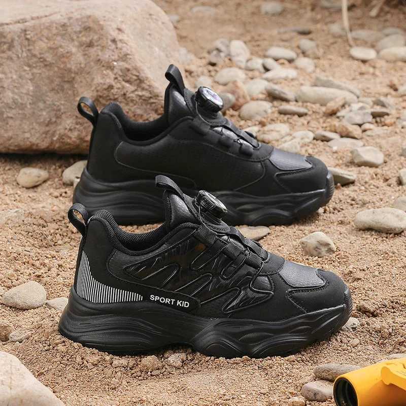 Autumn Hot Selling Leather Childrens Sports Shoes Outdoor Rotating Buckle Running Shoes Lightweight Foot Protection Casual Shoes W251110