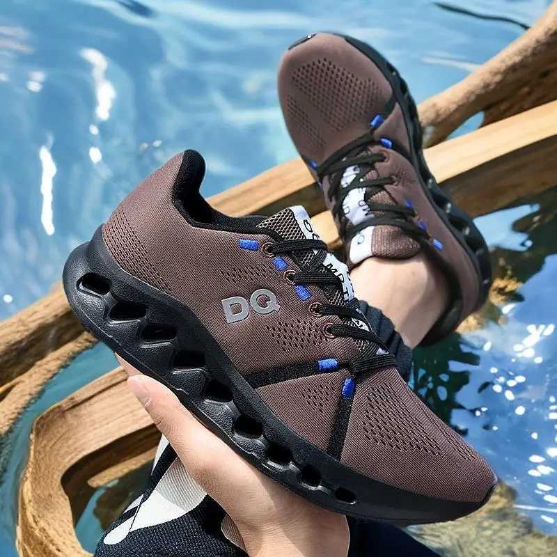 Fashionable New Running Shoes Casual Sneakers Womens Shoes Mens Shoes Outdoor Couple Shoes Sizes (36-45)C250510