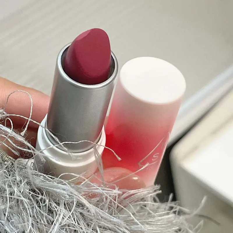 HERORANGE yarn felt velvet fog matte lipstick fog face velvet color holding makeup lifting color whitening lipstickT251110