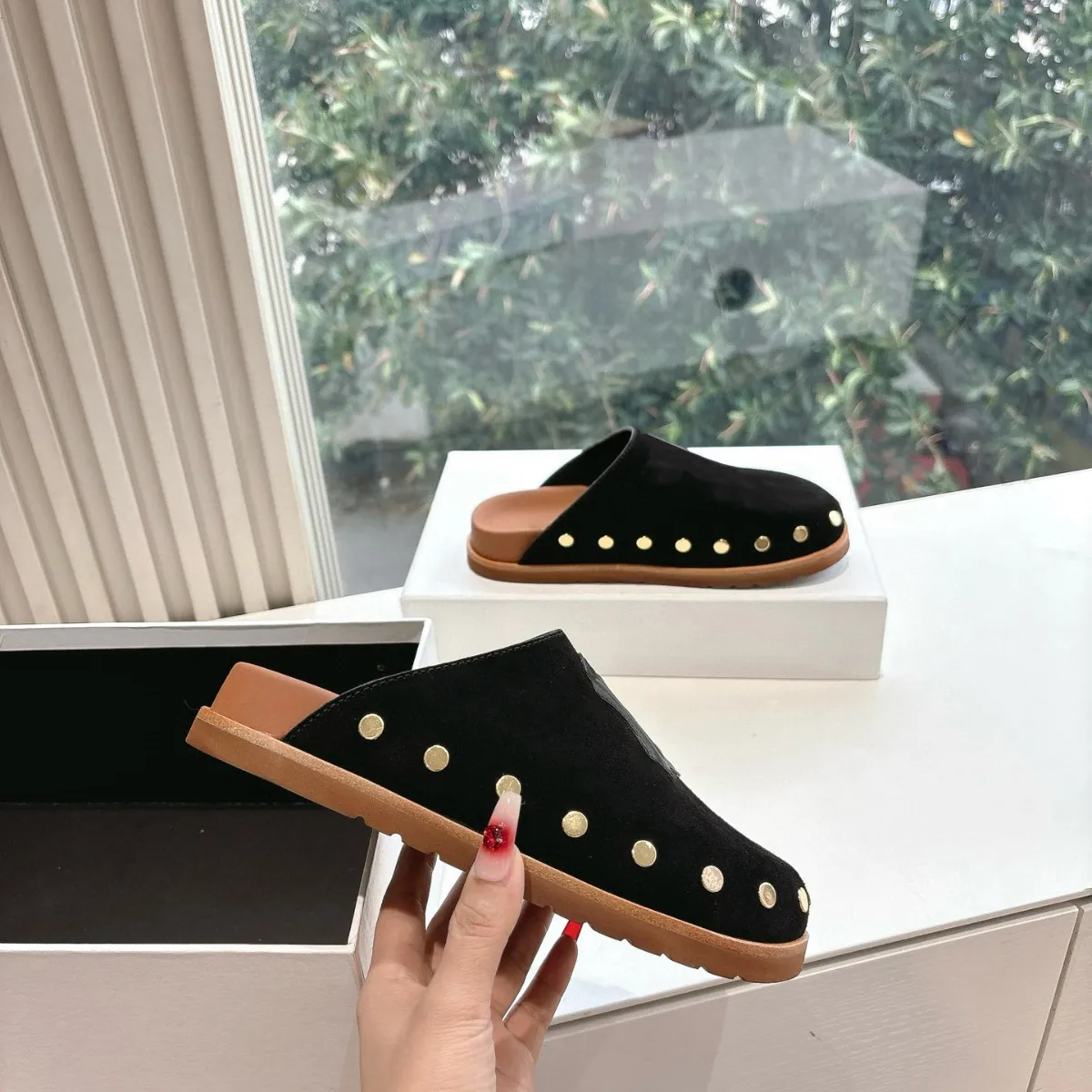 High quality women pitea Clogs platform Mules stud Embellished close toe band Luxury designer Suede slippers fashion beach shoes factory footwear with box size 34-42