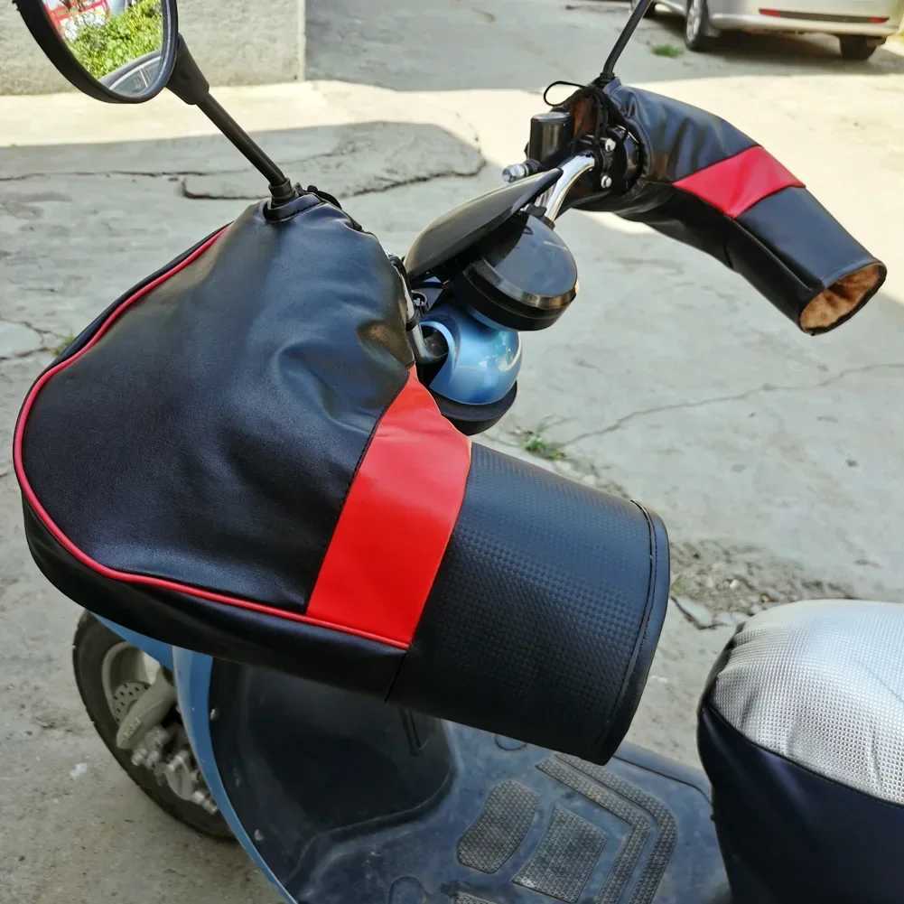 Protective Motorcycle Handlebar Gloves Muffs Thick Warm Rainproof Winter Warmer Universal Fit Scooter Bike Guantes Windproof S25118