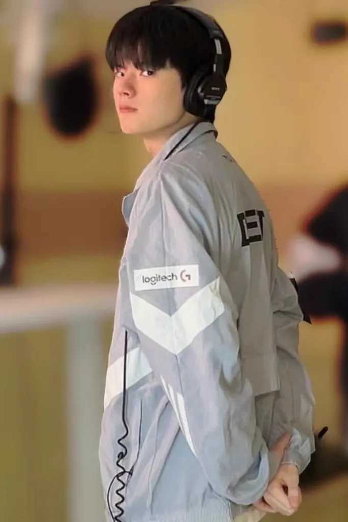 DK LOL Game World Finals Team Uniforms Jackets LCK Deft ShowMaker Player Spring Summer Same Jacket Costume W251110