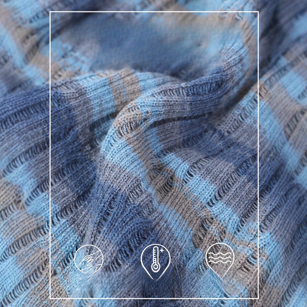 Korean designer striped knitted sweater for women in autumn and winter 2025, new fashionable and versatile, slimming and stylish base shirt and top