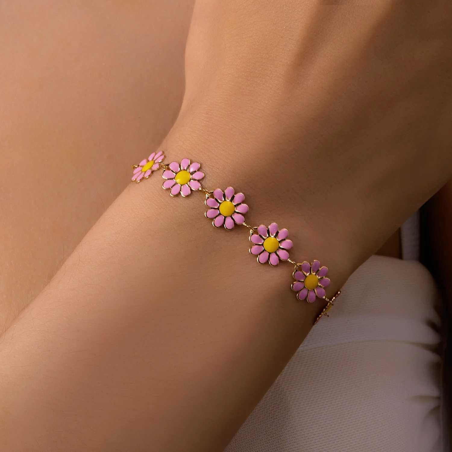 Fashion Sweet Flower Daisy Bracelet for Women Girl Y2K Accessories Handmade Colorful Beads Bracelet Boho Summer Pulseras JewelryT251110
