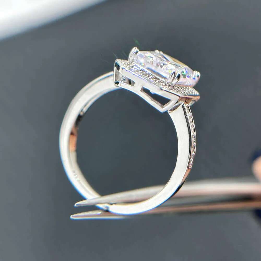 Custom 18k solid gold jewelry men vvs solitaire 3ct rectangular cut moissanite engagement ring