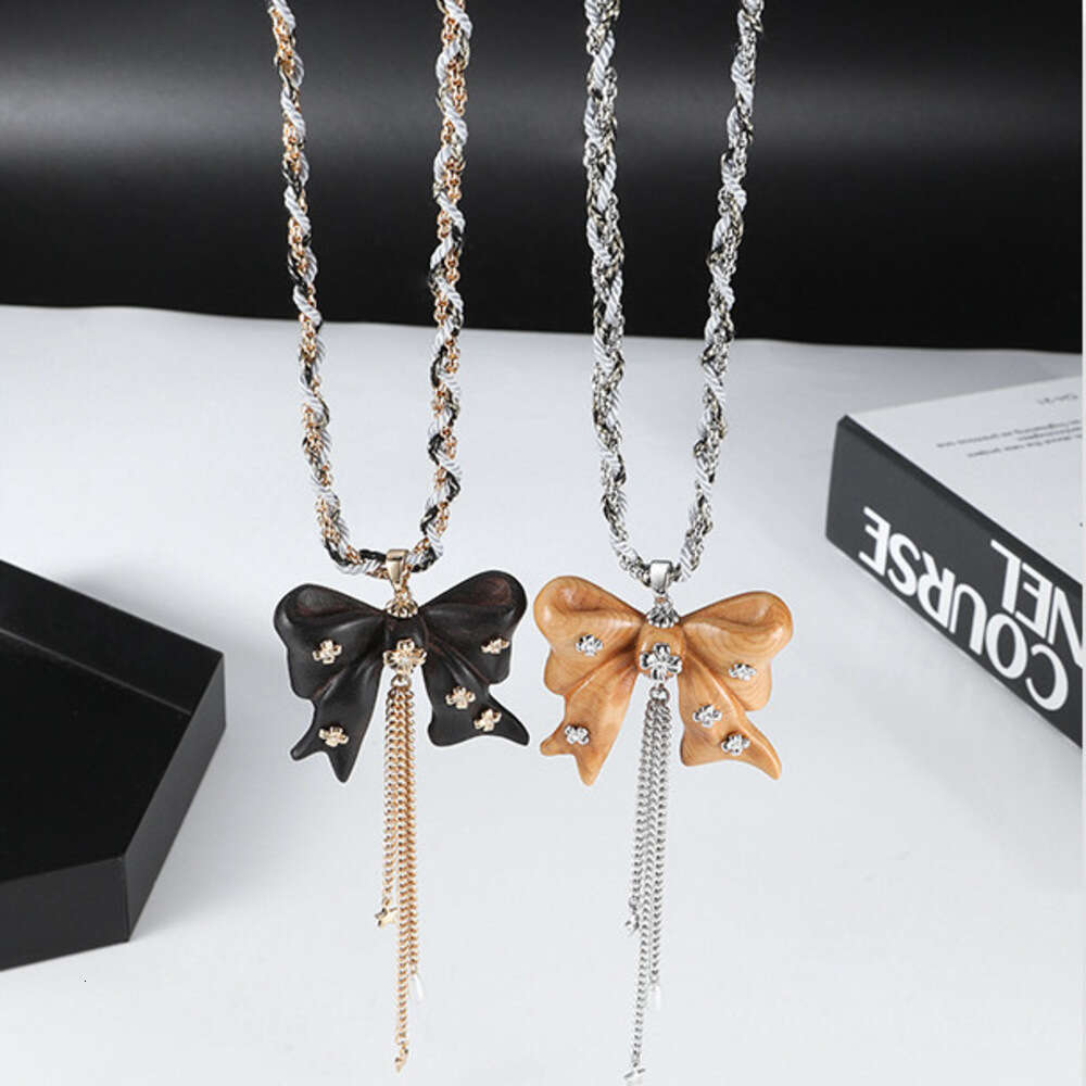 Vintage Original Design Wooden Bow Tassel Necklace for Women Unique Niche Light Luxury Long Pearl Sweater Chain