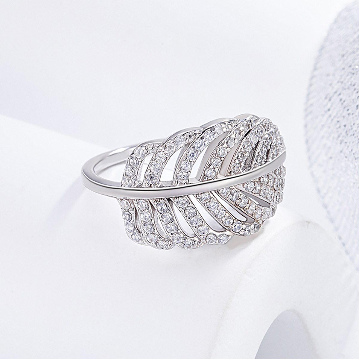 Light Luxury S925 Sterling fashion ring Silver Full Diamond Feather Ring Designer Ring Women's Designer Zircon Leaf Ring Wholesale Cross-Border