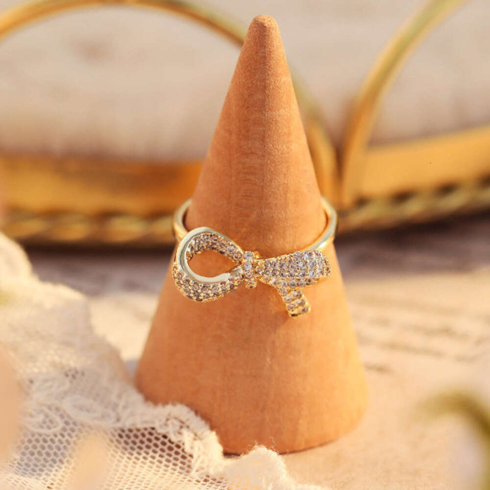 DHcollections Butterfly Knot Zircon for Women, Light Luxury, High-End Feel, Ins Style, Versatile Index Finger Ring, Elegant and Fashionable, Niche Ope