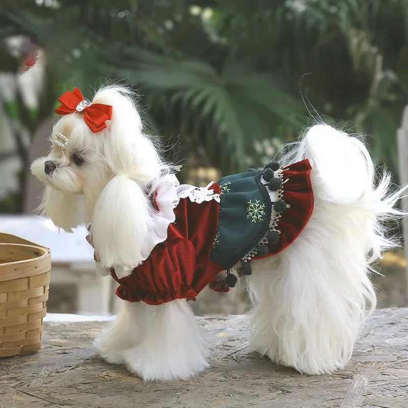 Christmas Dog Dress Winter Pet Clothes Small Dogs Maltese Yorkie Poodle Puppy Outfit Warm Velvet Skirt Cute Pet Costume Apparel J251110