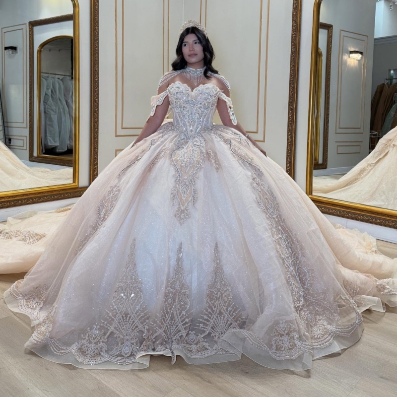 Light Champagne Shiny Quinceanera Dresses Ball Gown Off The Shoulder Applique Lace Beading Crystal Bow Tull Corset Tull Sweet 16 Dress Vestidos 15 Ano