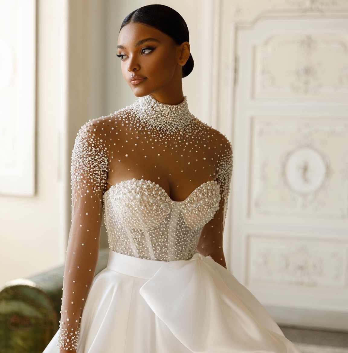 Princess High Neck A Line Bridal Gowns Long Sleeve Sweep Train Wedding Dresses Pearls Vestidos De Novia Custom Made