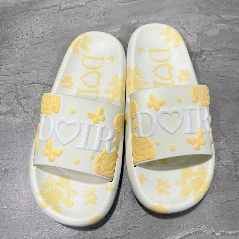 Graffiti Letter-Printed Flip-Flops For Men And Women Heart Shape Design Slip On Shoes Size 36-41 Free Shipping