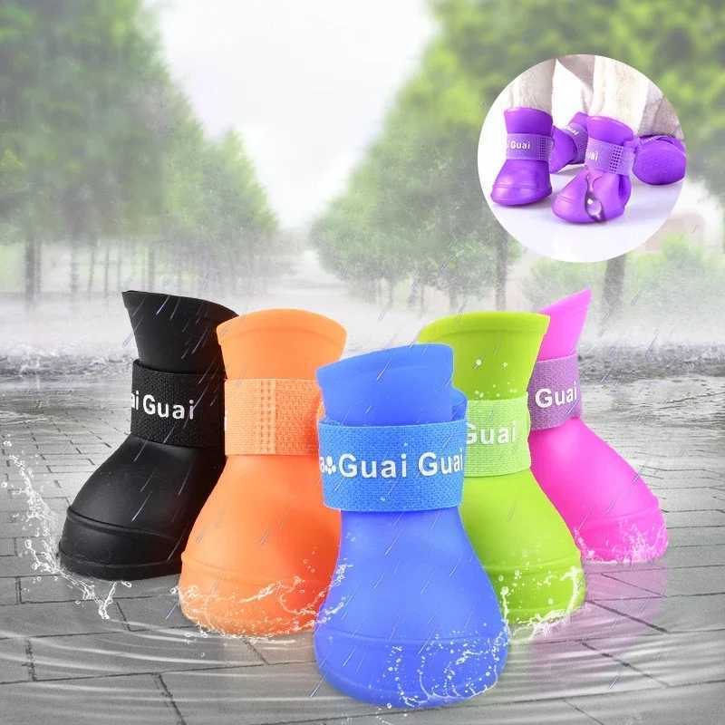 4 pieces/set of pet waterproof rain boots and non slip rubber boots used for Chihuahua outdoor shoes socks dog ankle boots pet accessories T2504010