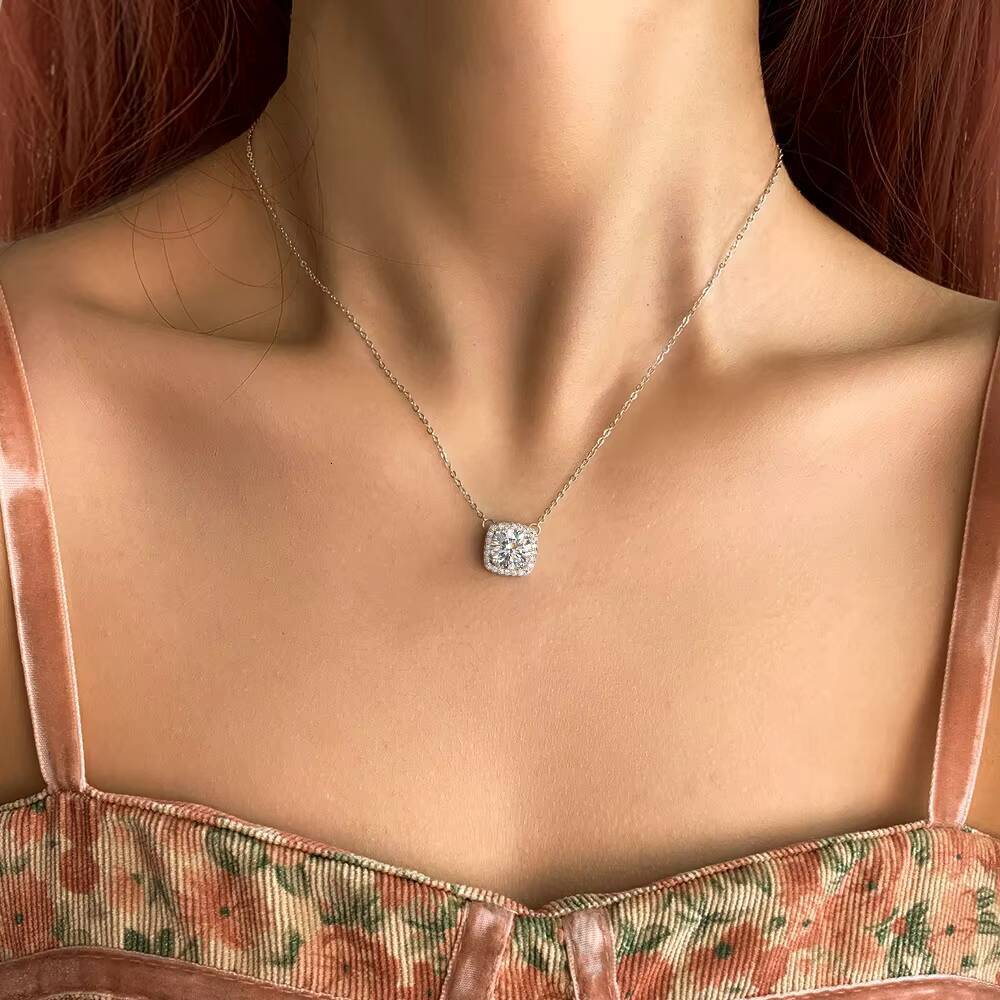 S925 Sterling Silver Minimalist Luxury Four-Prong Moissanite Square Pendant Necklace with Collarbone Chain for Women